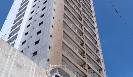 Apartamento alto padrão com 2 dormitórios a 200 metros da praia com vista mar na Aviação.