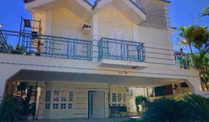 VENDA CASA RIVEIRA/SÃO LOURENÇO 100% REFORMADA A/T 408m² A/C 346m² distribuídos em 5 suítes todas com ar condicionados, SPA, home. CONSULTE-NOS.