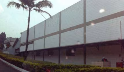 VENDA E LOCAÇÃO DE GALPÃO/DEPÓSITO/ARMAZÉM NA ZONA INDUSTRIAL DE BARUERI/SP, PRÓXIMO DA CASTELO BRANCO, com ZUP I e terreno de 22.000m². CONSULTE-NOS.