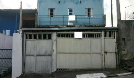 VENDA DE CASA BAIRRO BARRETO/ARUJÁ COM 2 casas, uma sala comercial e três salões de aproximadamente 80m² cada. (Obra em andamento). Local bem reservad