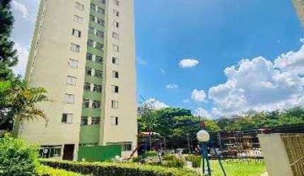 VENDA DE APARTAMENTO NO EDIFÍCIO PIAZZA DEL DUOMO, EM SÃO PAULO, 50m² semi-mobiliado com 2 quartos, sala de estar, cozinha e 01 vaga. CONSULTE-NOS.