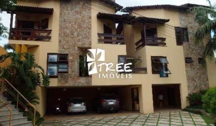 VENDA EXCELENTE IMÓVEL NO CONDOMÍNIO ARUJÁZINHO 5 ARUJÁ/SP COM A/T 600m² e A/C 508m² Distribuídos em 3 suites sendo 1 com closet. CONSULTE-NOS.