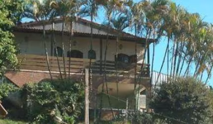 VENDA DE CHÁCARA NO ARALU, RECANTO DAS GAIVOTAS, EM SANTA ISABEL/SP, A/T de 1.850m² e A/C de 260m², com 05 dorm. e vagas para 10 autos. CONSULTE-NOS.