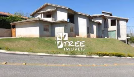 Imóvel a venda em Arujá localizado no Condomínio Arujá Hills III com AT: 960 m² , AC:  460 m² com 6 suítes, sala para 3 ambientes, copa, cozinha,