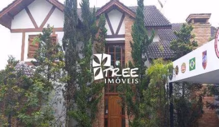 VENDA E LOCAÇÃO DE CASA NO CONDOMÍNIO NOVO HORIZONTE, EM ARUJÁ/SP, 350m² com 2 quartos, suíte, sala com lareira, piscina e churrasqueira. CONSULTE-NOS