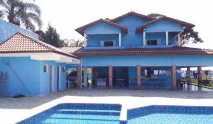 VENDA DE CHÁCARA NO MONTE NEGRO, EM ST. ISABEL/SP, 2 lotes com A/T 4.600m², casa principal c/ suítes, casa de caseiro, piscina e quadra. CONSULTE-NOS.