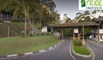 TERRENO A VENDA ARUJA HILLS I e II, A/T 1.314,63m². Condomínio possui uma privilegiada área verde e uma infraestrutura de primeiro mundo.