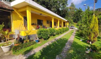 VENDA DE CHÁCARA NO CUIABÁ, EM NAZARÉ PAULISTA/SP, 17.500m² com casa principal, chalés, lagos, campo de futebol, tirolesa e área gourmet. CONSULTE-NOS