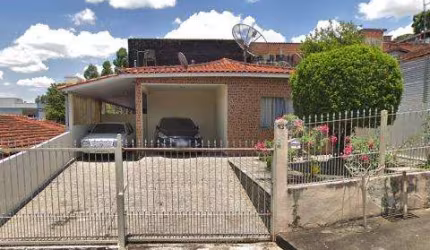 VENDA DE CASA TÉRREA NA VILA RIMAN, EM ARUJÁ/SP, 400m², 3 quartos, suíte, planejados. CONSULTE-NOS.