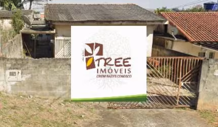 VENDA DE CASA TÉRREA COM EDÍCULA NO ARUJAMÉRICA, EM ARUJÁ/SP, 250m² com 3 quartos, edícula com 3 comodos e garagem com 4 vagas. CONSULTE-NOS.
