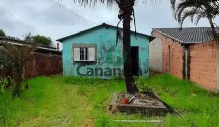 Casa simples com 2 dormitórios para venda - Acaraú - Cananéia - Litoral Sul de SP