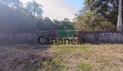 Casa simples para venda no Bairro Paraíso dos Pássaros - Cananéia SP
