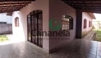 Casa para venda no bairro Vila Cabana - Cananéia-SP