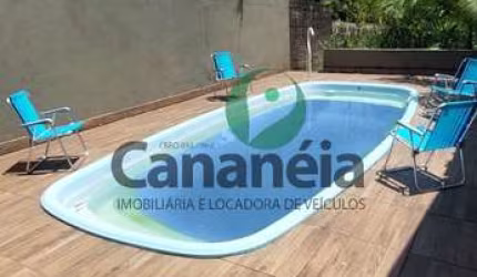 Lar da Tati - disponível para temporada - acomoda 6 pessoas e fica a 1,1 km do Centro da Ilha de Cananéia Litoral Sul de SP