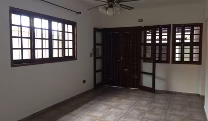 Casa com 2 dormitórios (1 suíte) bairro Acaraú, disponível para venda - Cananéia - Litoral Sul de SP