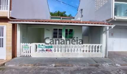 2 domitórios (1 suíte) para venda no Centro - Cananéia, Litoral Sul de SP