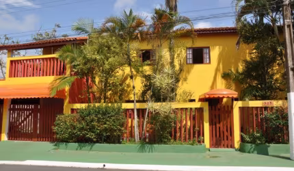 Casa com 3 dormitórios (1 suíte) disponível para venda na Vila Cabana - Cananéia / SP
