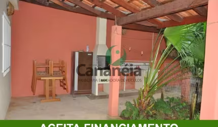 Imóvel disponível para venda no Acaraú - Cananéia / SP - 2 casas de 1 dormitório e demais dependências