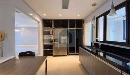 Apartamento com 168m², 3 Suítes, 2 Vagas, no Centro, Florianópolis/SC - AP1175