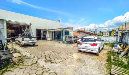 Galpão com 187m², área total de 364m² em Serraria, São José/SC - GAL371-298