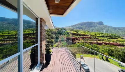 Casa à venda Alto Padrão 3 dormitórios | Pedra Branca | Palhoça SC - CA374-135