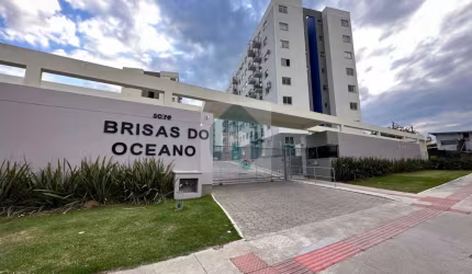 Apartamento padrão com 55 M² na Praia de Fora em Palhoça - AP224-899