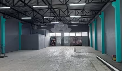 Barracão / Galpão / Depósito para alugar no Atibaia Jardim, Atibaia , 440 m2 por R$ 10.000