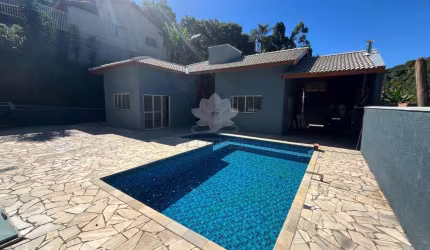 Casa com 3 quartos à venda no Estância Santa Maria do Portão, Atibaia , 170 m2 por R$ 700.000