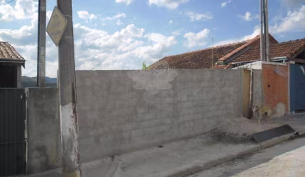 Terreno à venda no Jardim Brasil, Atibaia  por R$ 150.000