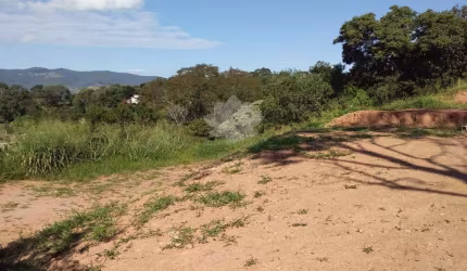 Terreno à venda no Jardim Estância Brasil, Atibaia  por R$ 250.000