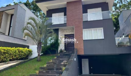 Linda Casa em Condomínio Fechado com 3 dormitórios à venda, 250 m² - Residencial Real Park - Arujá/SP