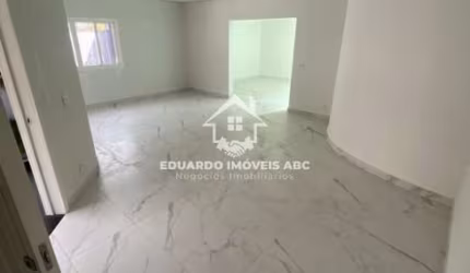 REF 8166. 4 dormitórios. 4 vagas na garagem. Assunção