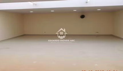 REF 2961. Galpão com 600 m². 4 banheiros. Santo André