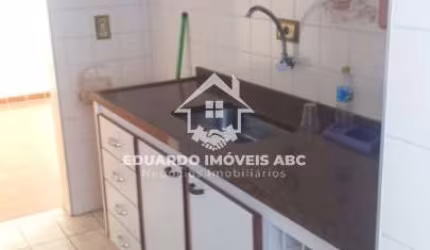 REF 8592- 2 Dormitórios. Cozinha planejada. Ótima localização- Santo André
