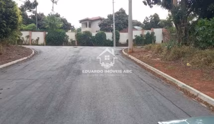 Terreno em Condomínio para Venda em Mogi, 299 m.