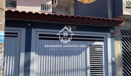 Sobrado para venda em Utinga! Planejado. 2 vagas.