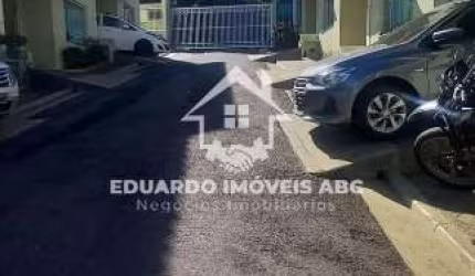 Sobrado em condomínio para Venda no bairro Jardim Araguaia, 2 dorm, 1 vaga.