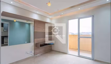 REF 6802- Semi mobiliado. 2 Dormitórios. Ótima localização- Santo André