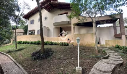 REF 5973- 2 Dormitórios. Banheira de hidromassagem. Ótima localização- Diadema