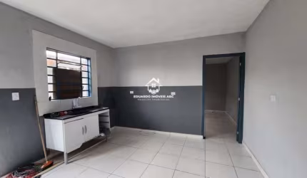 REF 9373- 1 Dormitório. Sem vaga. Ótima localização- Diadema