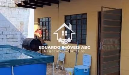 REF: 5574. Casa para venda. 3 dormitórios. 6 vagas na garagem. Ótima localização.