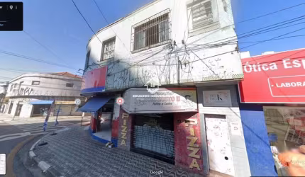 REF 10036- Sala comercial. Banheiro. Ótima localização- Mauá