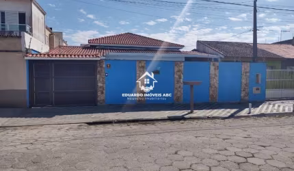 REF : 10406 - Casa para Venda, 2 dorm(s), 2 suite(s), 6 vaga(s), 350 m²