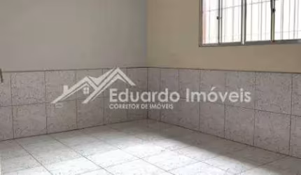 REF 1240. Casa salão para venda . 1 dormitório. 4 vagas. Ótima localização.