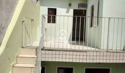 REF 3054. 2 dormitórios. 1 banheiro. Ótima localização - Vila Nogueira - Diadema