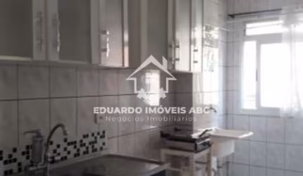REF 4668. 2 Dormitórios. 1 vaga na garagem. Vila Lutécia - Santo André. Excelente oportunidade!