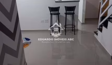 REF: 5299. Linda cobertura semi mobiliada. 2 dormitórios. 2 vagas na garagem.