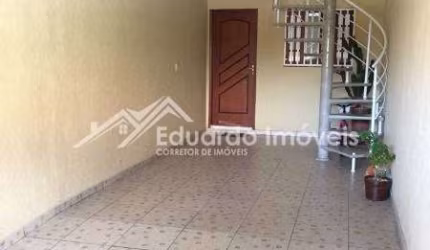 REF 1369. Sobrado 2 dormitórios. 2 vaga na garagem. Jardim Utinga - Santo André
