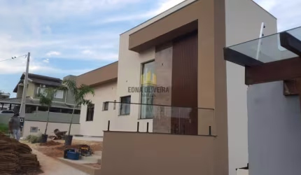 VENDE-SE CASA SOBRADO - CONDOMÍNIO VILLAGIO DI SAN FRANCESCO - BAIRRO MEDEIROS - JUNDIAÍ.