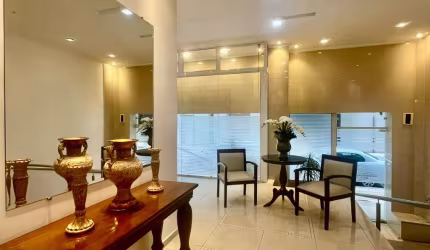 Apartamento para Venda no bairro Centro, localizado na cidade de Balneário Camboriú / SC, lado ao atlântico shopping.